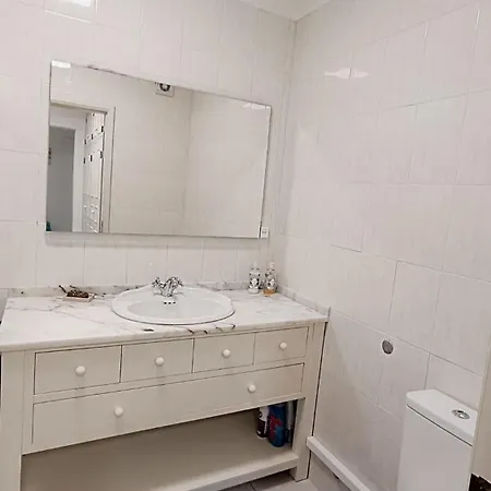 Peniche's Blue & Yellow Appartement *