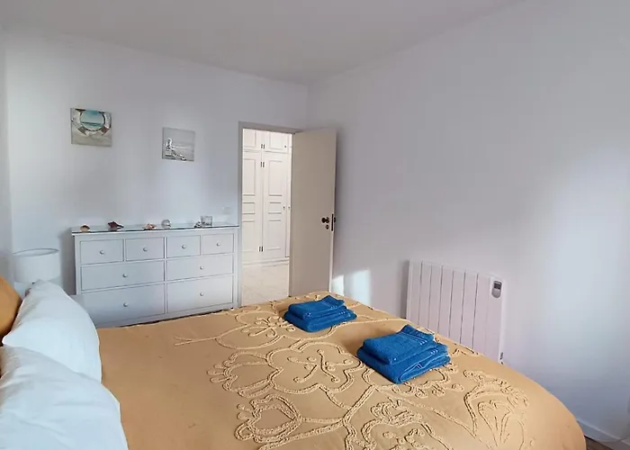 Peniche's Blue & Yellow *