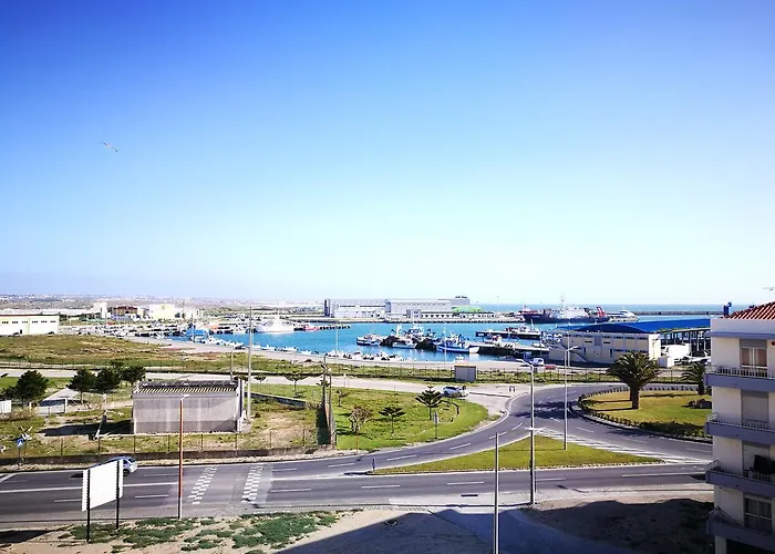 Peniche's Blue & Yellow Peniche